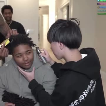 Ray Cuts Her Hair Without Realizing She’s a Girl