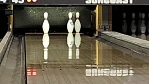 Bowling at Suncoast Hotel & Casino in LV, NV, 9/25/25, 2-6-10 split (highlight)