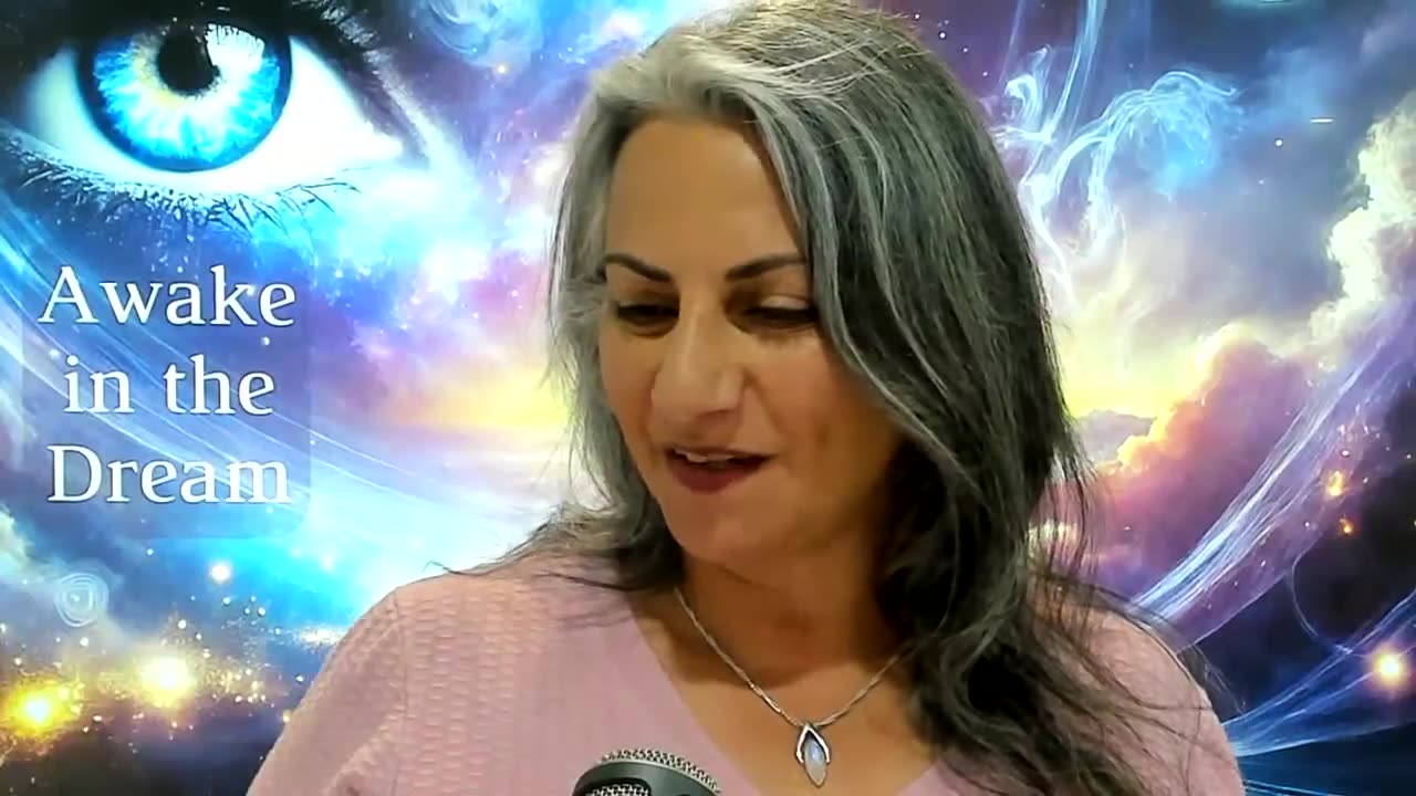 LIFE HACKS FOR THE AWAKENED SOUL – 12 CODES FOR LIVING IN FLOW, POWER & DIVINE ALIGNMENT