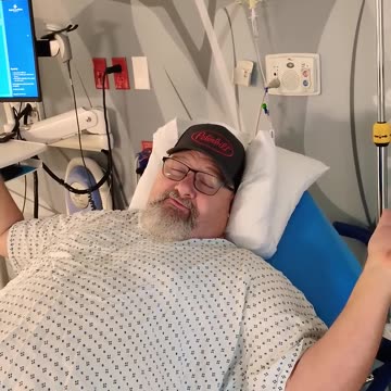 live from bsw #ourtruckinglife #truckesvlogs #reallifetruckers #longhaultrucker #food #fishn #funny