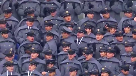 THEY LOVE THEIR COMMANDER IN CHIEF!!!😎🇺🇸🔥🔥🔥