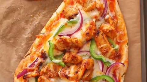 Chicken Tikka Pizza 🤤🤤😋😋