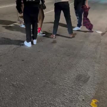 Black Girls Assault And Rob White Guy For Pizza & Chain! Where Is The Justice?