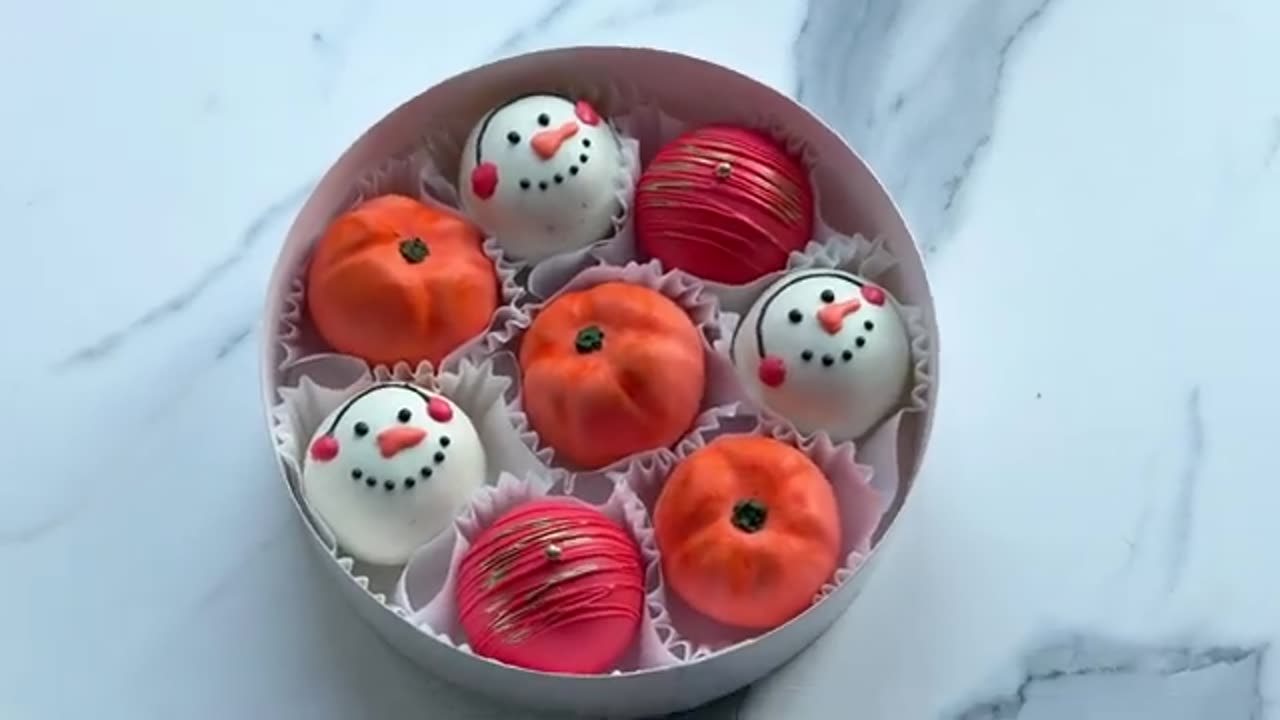 Пирожное "КАРТОШКА" с вишневым🍒 муссом в Новогоднем стиле 🎄Рецепт