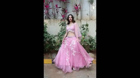 Vedhika indian actress