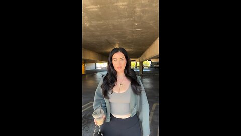 lil nail vlog! Thank you for helping me pick out my nail color