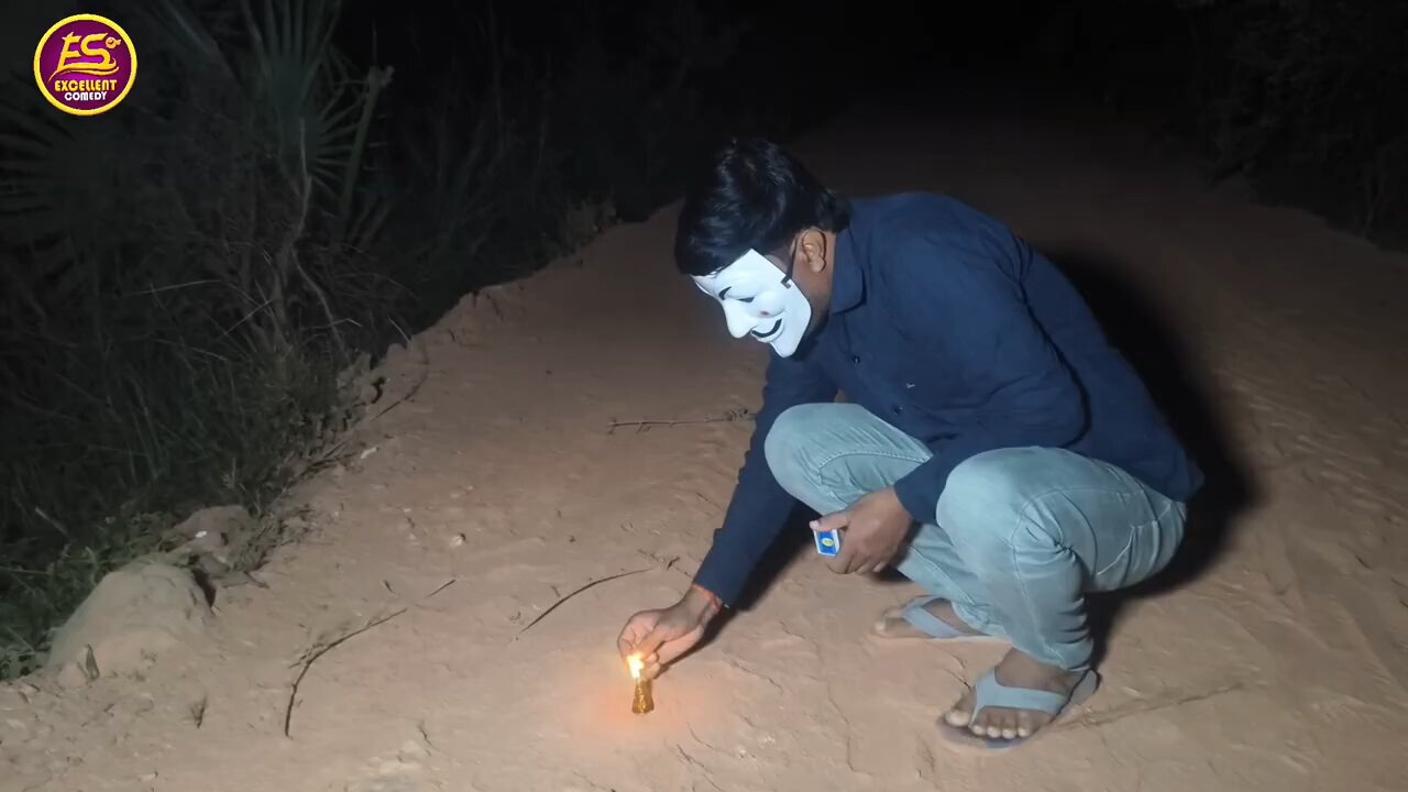 "When the firecrackers exploded... and we forgot to run!" Diwali Special Video| Diwali Funny Videos.