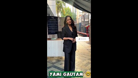 Bollywood Actress Yami Gautam Spotted at Bandra Mumbai🔥🌹❤️