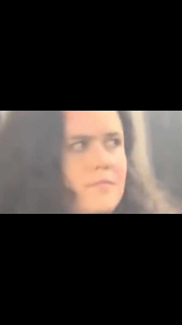 Woman Drops N-Bomb on Car Full of Angry Black Women as Door Closes