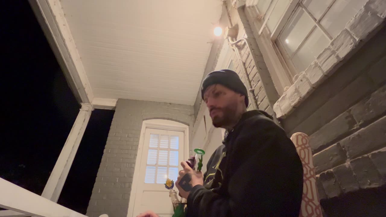 Ep. 732 "Dirt Nasty Bong Rips" by Patrick Henry The Batman