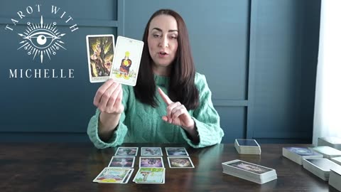 Weekend Tarot - Jan 3 & 4, 2025 | Choosing to Move Forward!