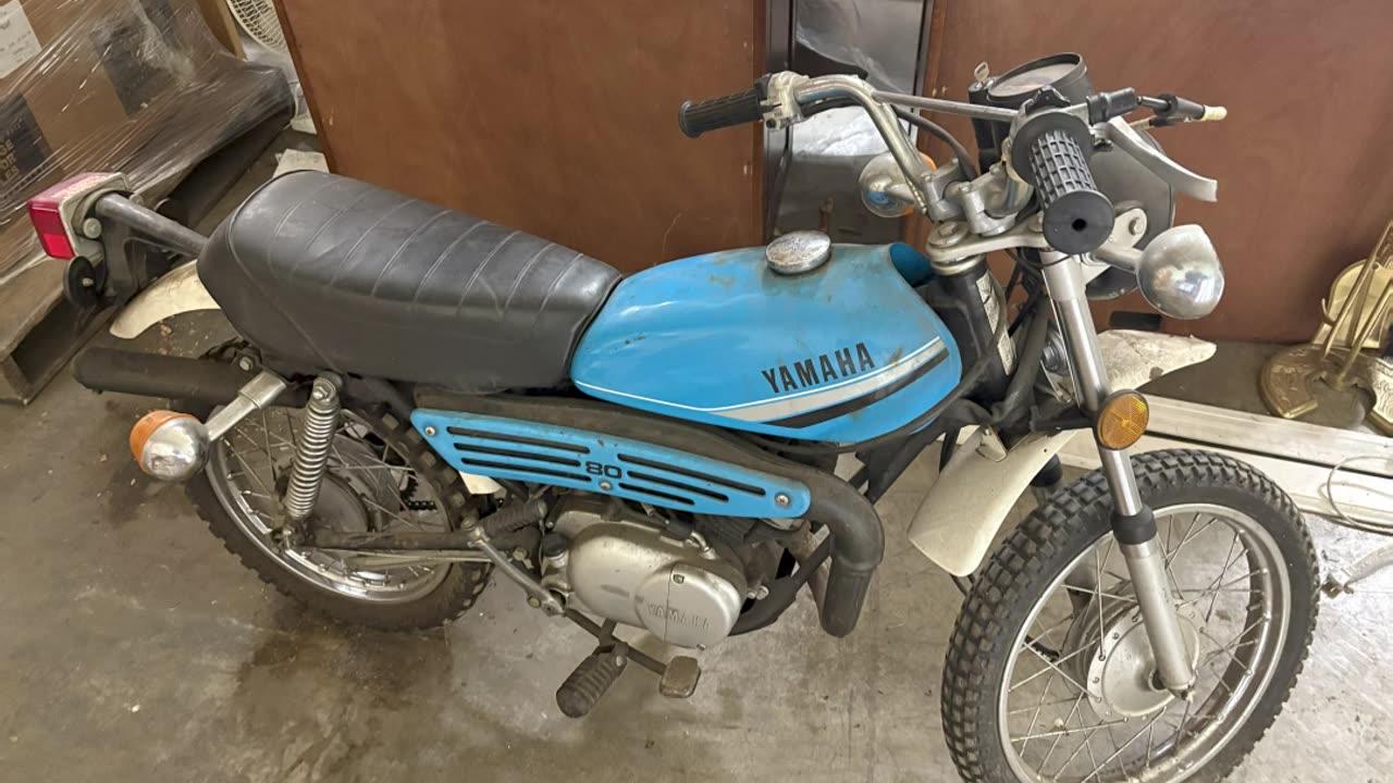 Short - My dad's old Enduro 80, he rode this growing up