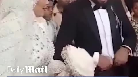 ! Dhëndëri humb jetën në mes të ceremonisë, ishte dujke kërcyer me nusen kur...