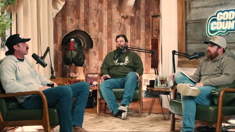 Riley Green - From Hard Hats to Hit Records ｜ Gods Country Ep. 45
