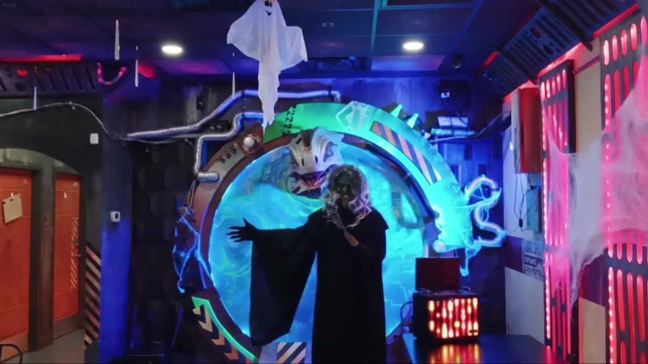 Annabelle Anderson @ The Bao Spot Orlando (October 28, 2025)