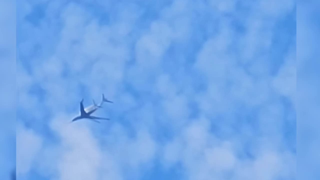 🛸😱 Passenger Plane Has Close Encounter with UAP! | TheTruthAbove
