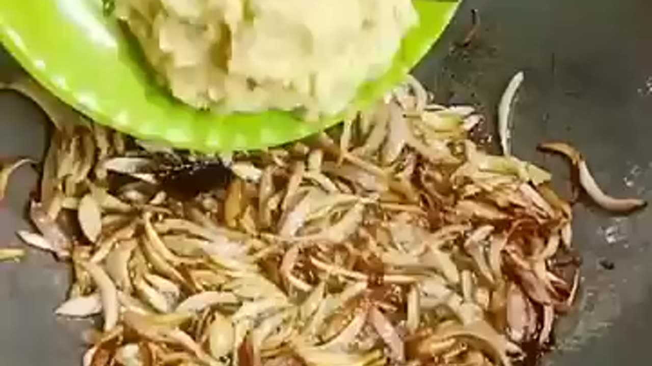 Bengali style chicken potato curry recipe