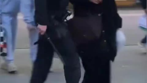 Dutch Police Have Had Enough Of Women In Hijab Stealing From Shops