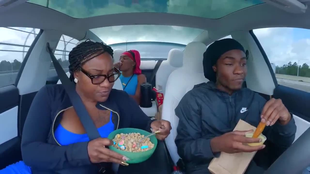 SLOPPY EATING IN KEON TESLA TO GET HIS REACTION *HILARIOUS*