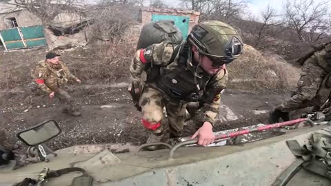 Ukraine war combat footage 10/27/25