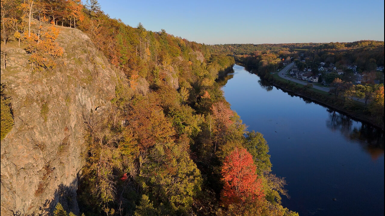 Fall Foliage Blooms in Michigan’s Upper Peninsula & Northern Wisconsin