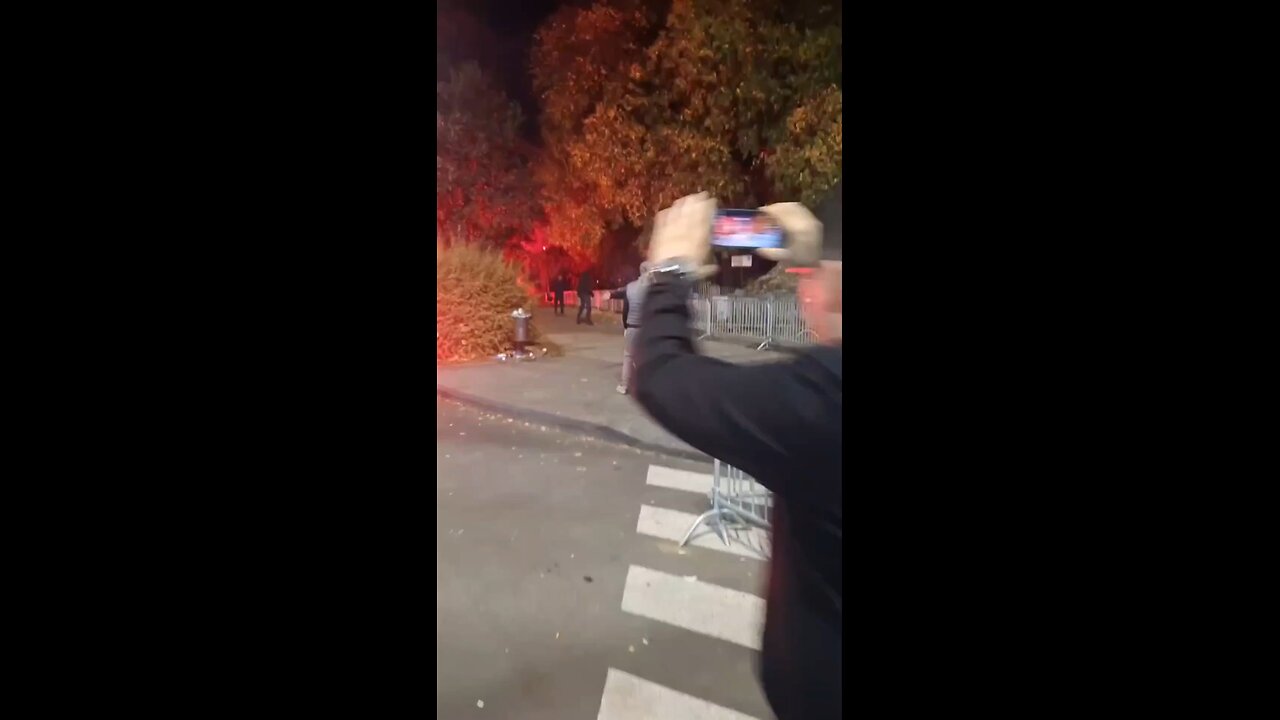 🇷🇸Mass protests in Serbia's largest cities turned into riots overnight.