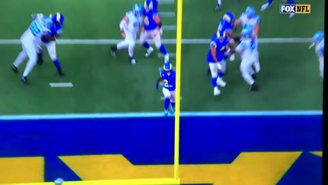 Rams RB #23 Kyren Williams TD🏈4 yds.