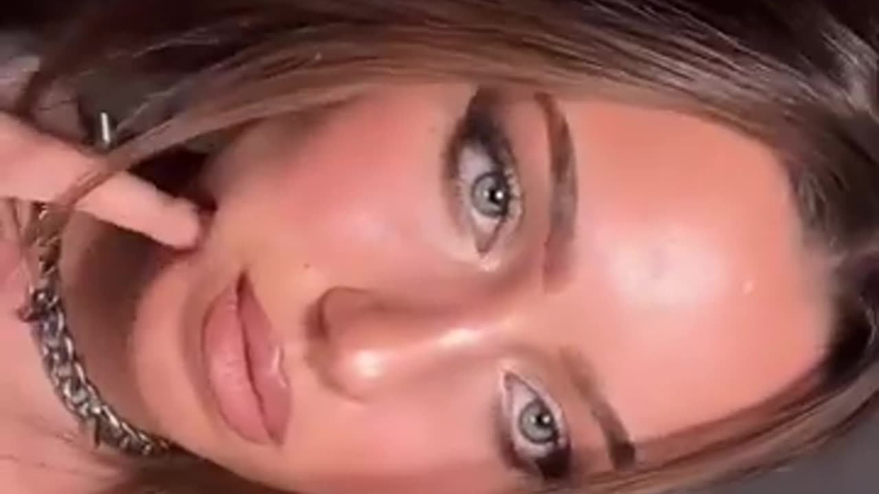 Fresh✨️ Gigi Hadid Make Up Look ✨️ Inspired Make Up