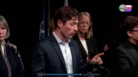 TWO CATS U.S. POLITICAL NEWS