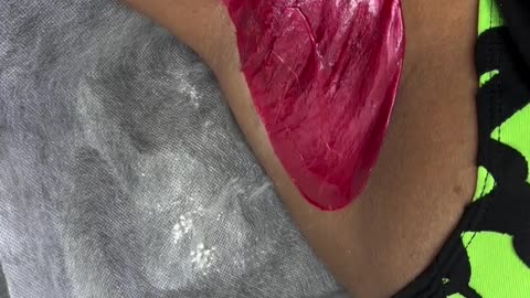 Underarm Waxing with Sexy Smooth Cherry Desire Hard Wax | Quick-Drying | @banksbeautybar.co
