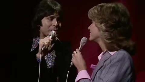 Olivia Newton-John & Cliff Richard - All I Have To Do Is Dream (It's Cliff Richard, 9-28-74)