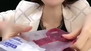 Breaking: ASMR MUKBANG ICE EATING SOUNDS THE CHOCOLATE TASTE