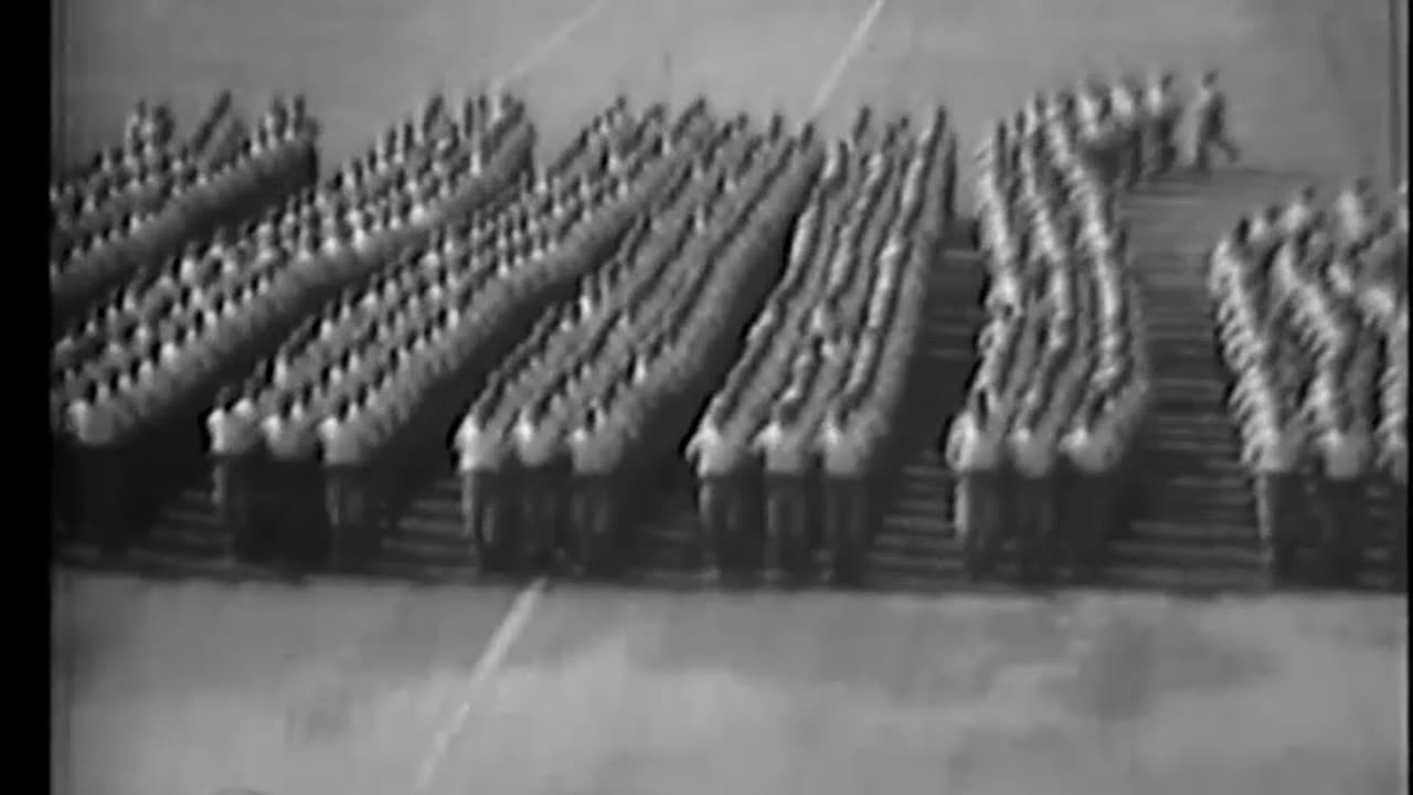 CHINA TRAINS A NEW ARMY - CHINA TRAINS A NEW ARMY - h-hf-270u-r1