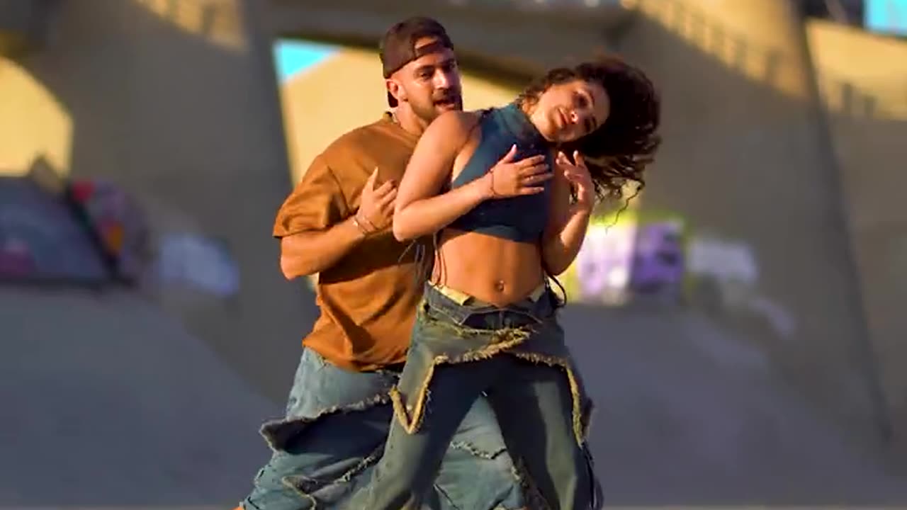 🔥 New Viral Dance 2025 – Can You Do It Better?