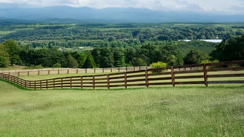 Before You Hire a Fence Contractor in Knoxville – Watch This First!
