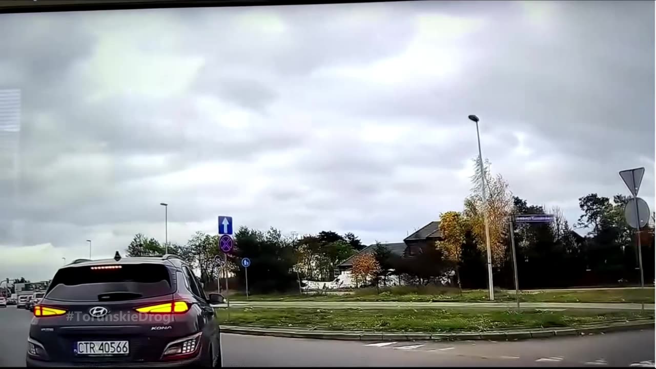 Wymuszenie na rondzie