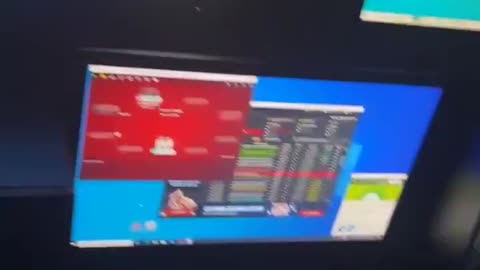 This video shows a poker bot farm.