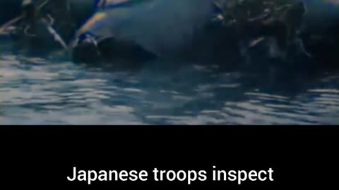 Japanese troops inspect loot downed US bomber1942 capture #Colourized footage 🇯🇵 🛩️ 🇺🇸 🎥