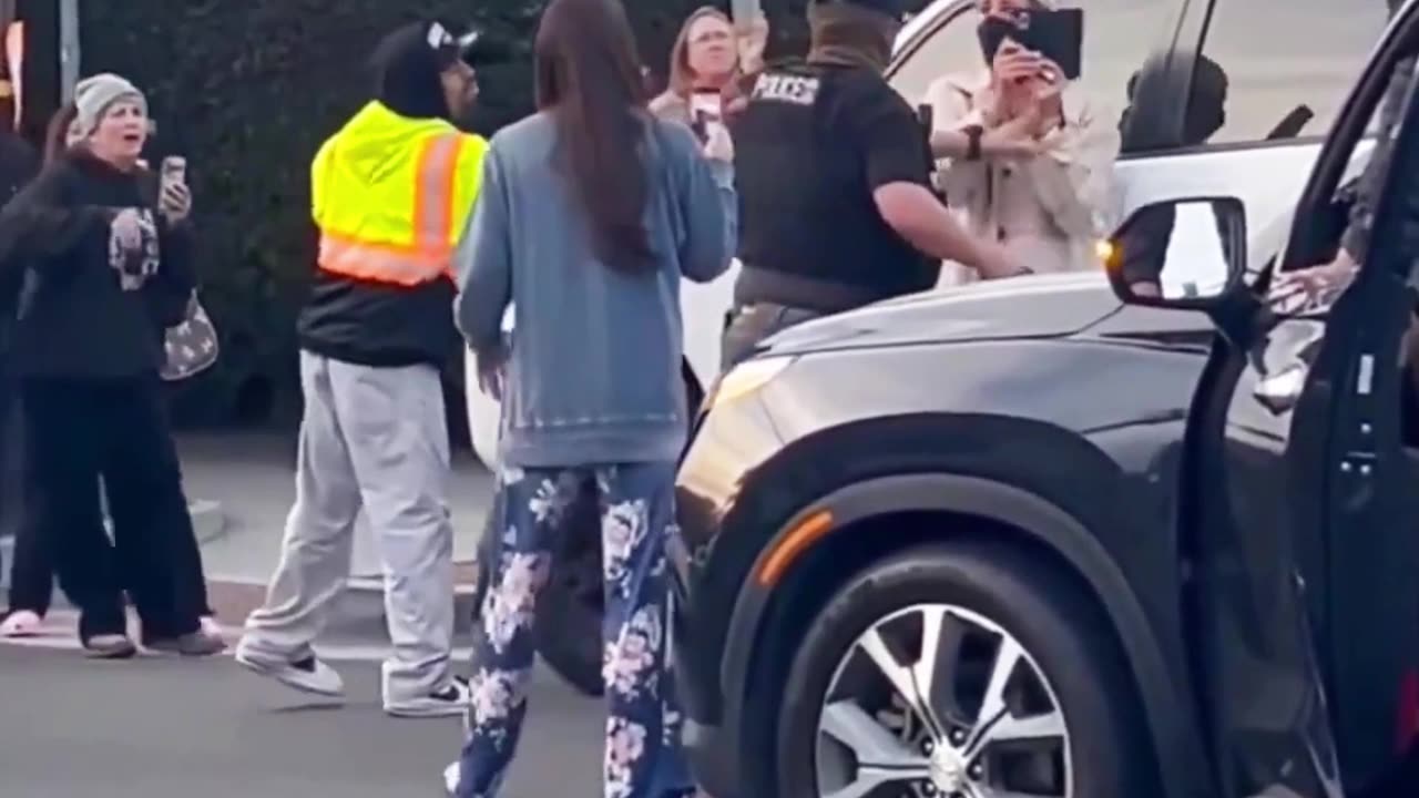 STOP IT!!!😂😂😂