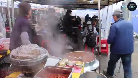 Sisters Built a Building Selling Brick-Sized Blood Sausage Soup?! Top 5-Day Market Hit