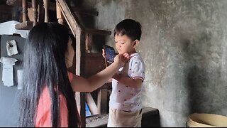 Grey Finds Mama and Papa