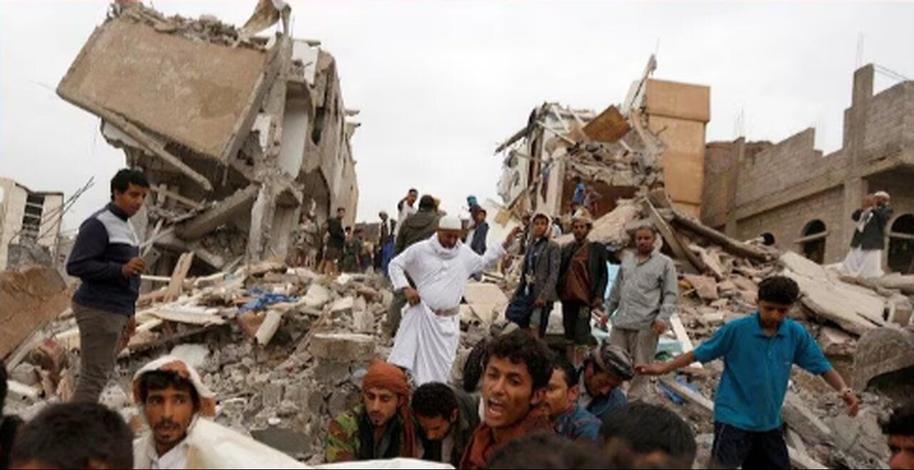 Clear up of rubble begins after Israeli strikes on Sanaa kill at least 9, including 4 children