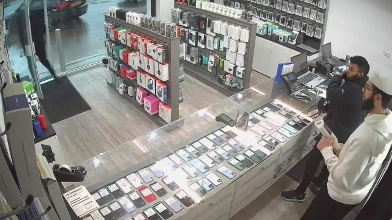 😂🤯 How NOT to Steal! | FunFM