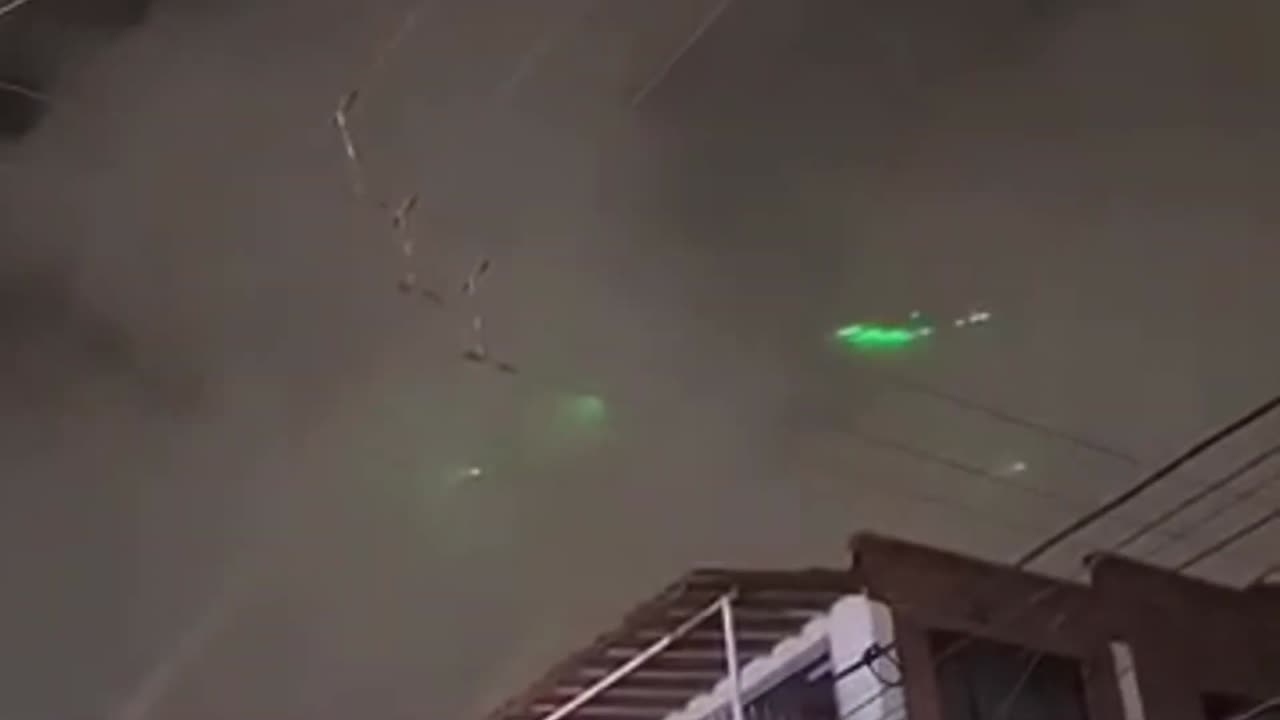 La Colombie est en alerte. Des ovnis verts ont été aperçus partout.