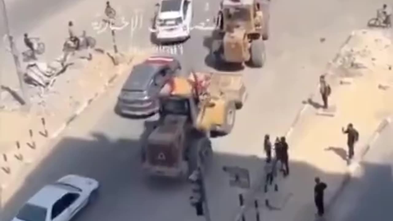 Egitto ha radunato il suo esercito ai confini israeliani.