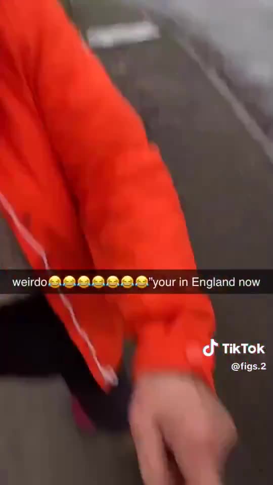 An elderly woman tells a man to “pick up his litter” as he’s “in England now”.