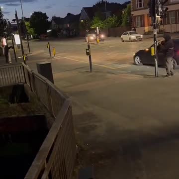 Blade Runners keep cutting down the new ULEZ carbon tracking cameras in London