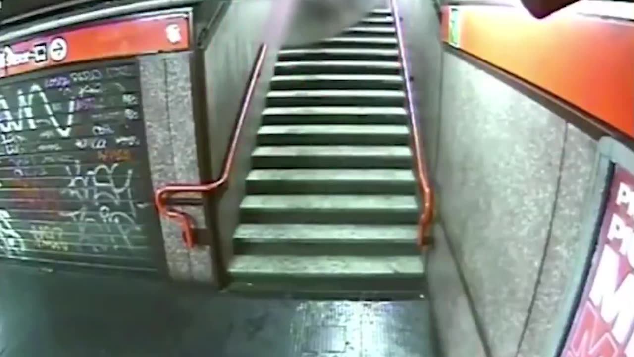 Milan Subway Robbery Gang: Three Suspects Arrested for Pack Attacks