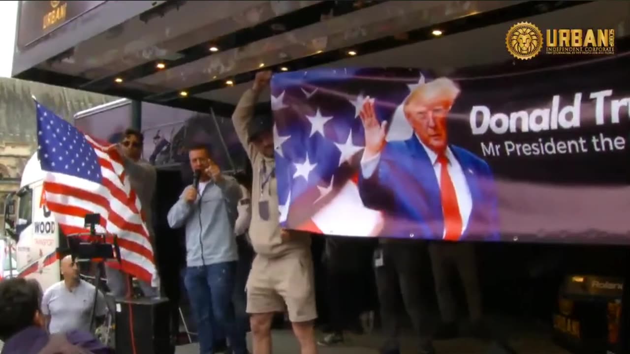Enormous Crowd in UK Stands with Trump.