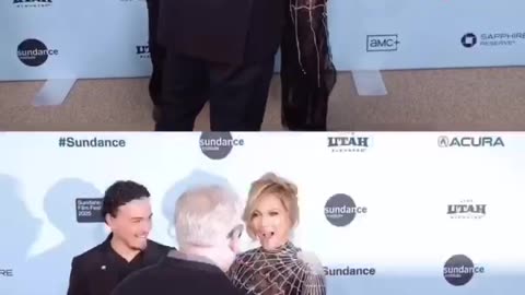 Sights, Jennifer Lopez's conversation with Bill Condon at the 2025 Sundance Festival🥰🥰